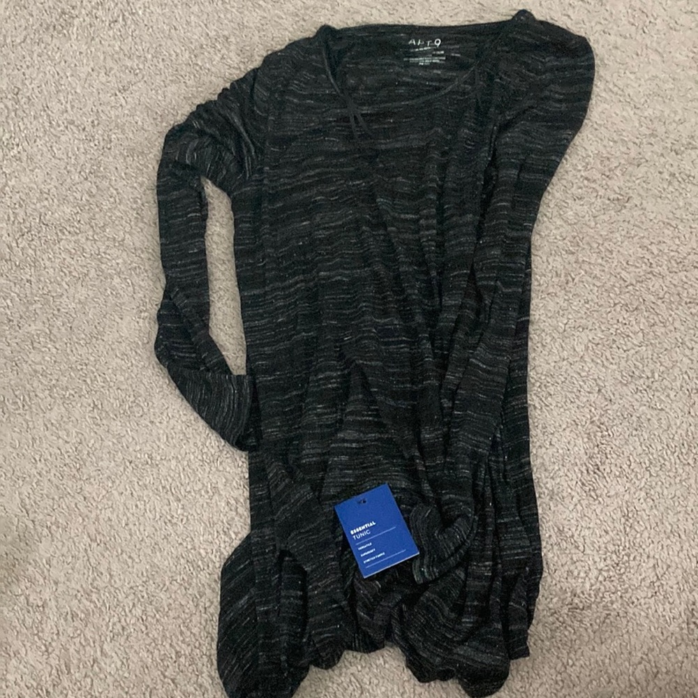 NWT apt9 tunic